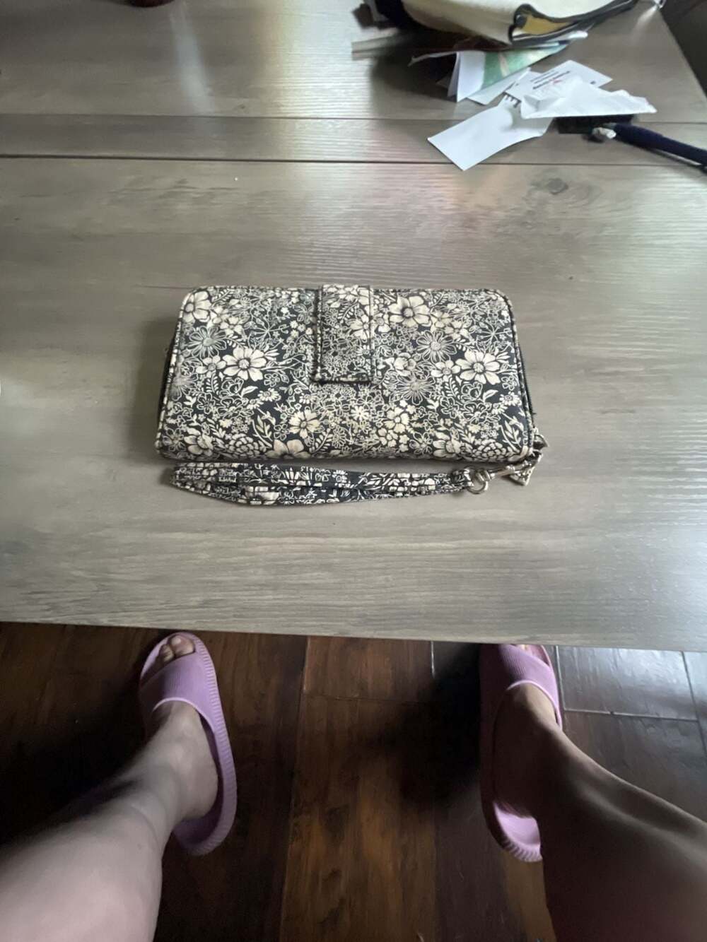 Sakroots Artist Wristlet Clutch Wallet Black and White Floral